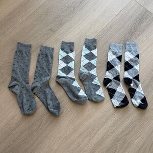 Gray and Black Argyle Men's Socks Set